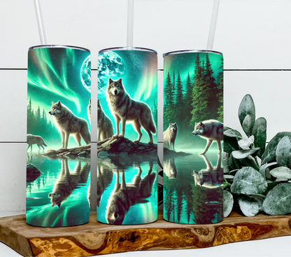 Northern Lights wolf
